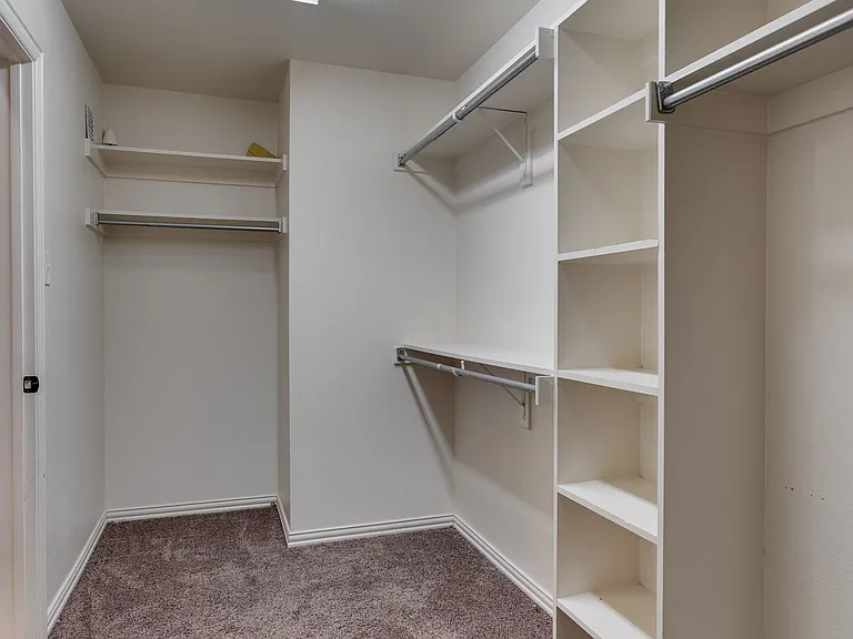 1001 Porter Pl — Photo 21