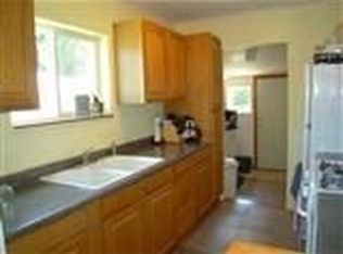 464 NE Baker Dr, Grants Pass, OR 97526