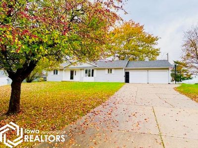 305 N Park Ave, New Sharon, IA, 50207