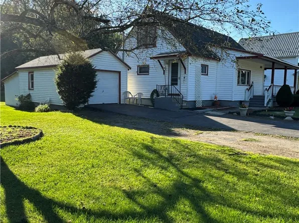 193 Academy St, Genesee, PA 16923