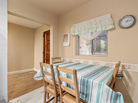 3rd image of 366 Water Ave