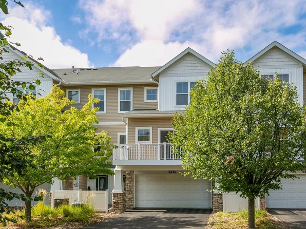 2686 New Century Pl E, Maplewood, MN 55119