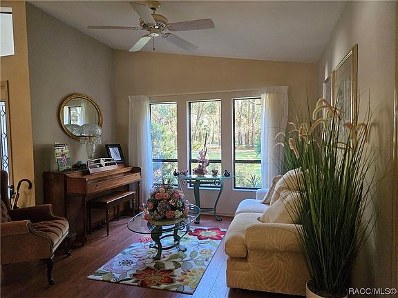 5th image of 5368 N Sierra Vista Dr