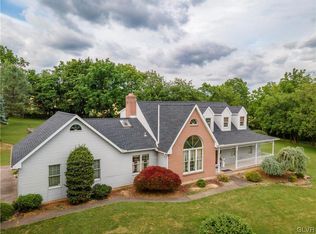 4293 Scheidys Rd, Whitehall, PA 18052
