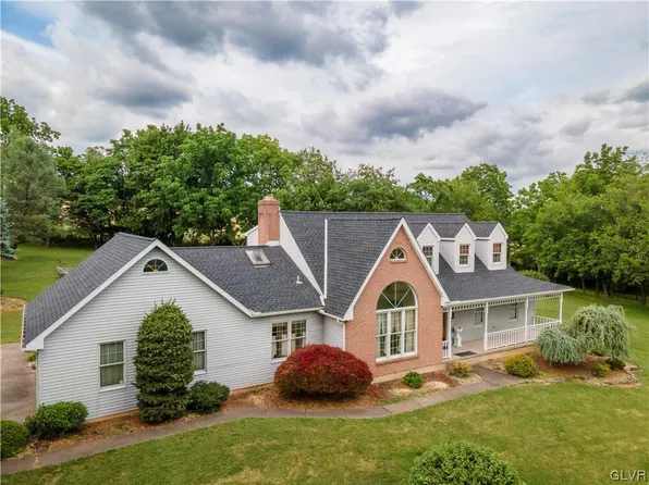 4293 Scheidys Rd, Whitehall, PA 18052