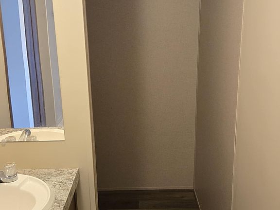 4th image of 41 Butternut Dr #41