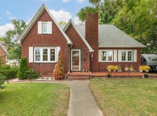 2422 Edwards St, Alton, IL 62002