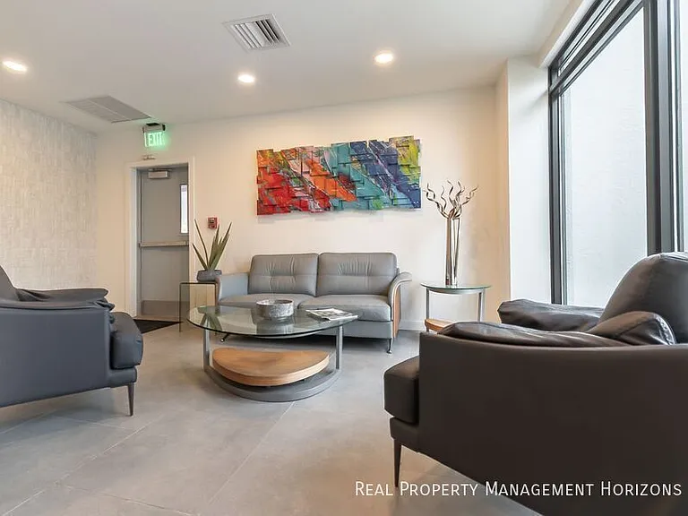 4822 Ocean Blvd #10F — Photo 25