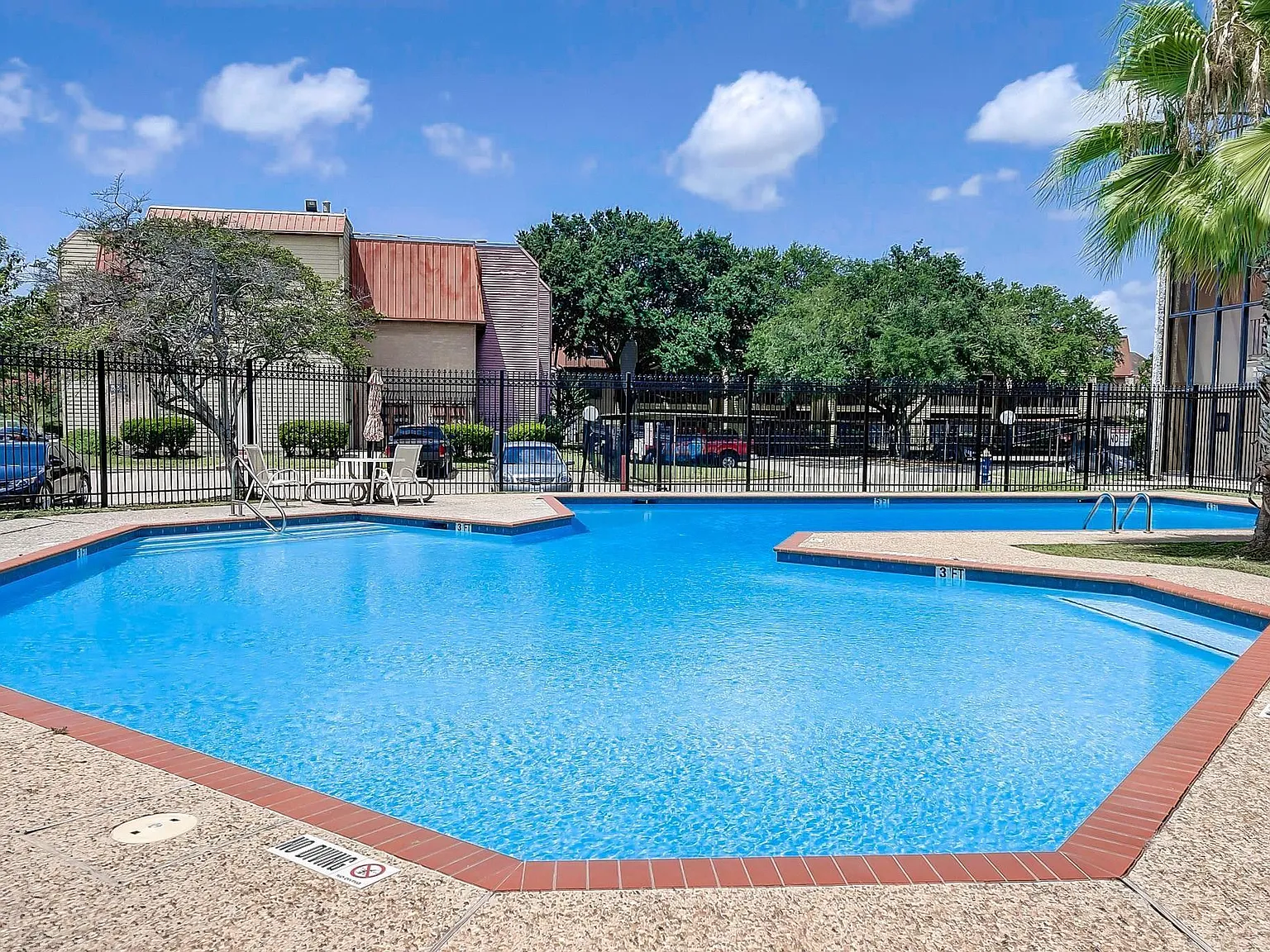 2 bed, 1.5 bath, 1002 sqft, $995 — Photo 4