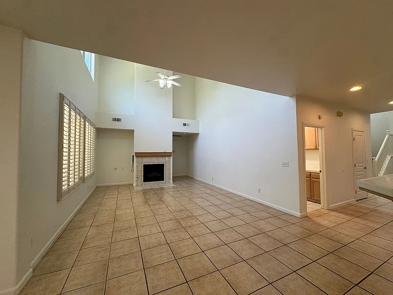 5781 E Kaviland Ave — Photo 11
