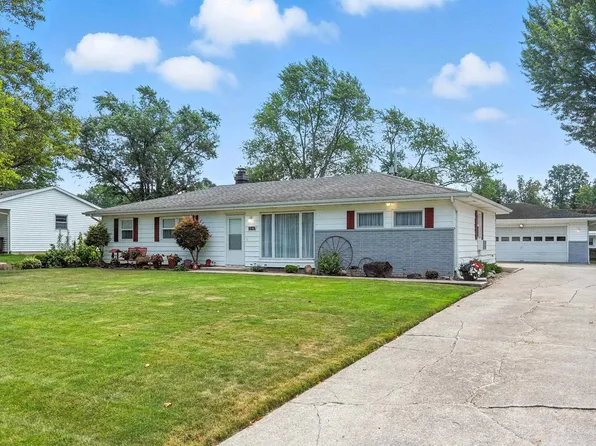 8026 Marston Dr, Fort Wayne, IN 46835