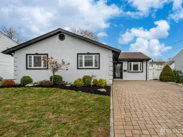 98 Roosevelt Ave, Colonia, NJ 07067