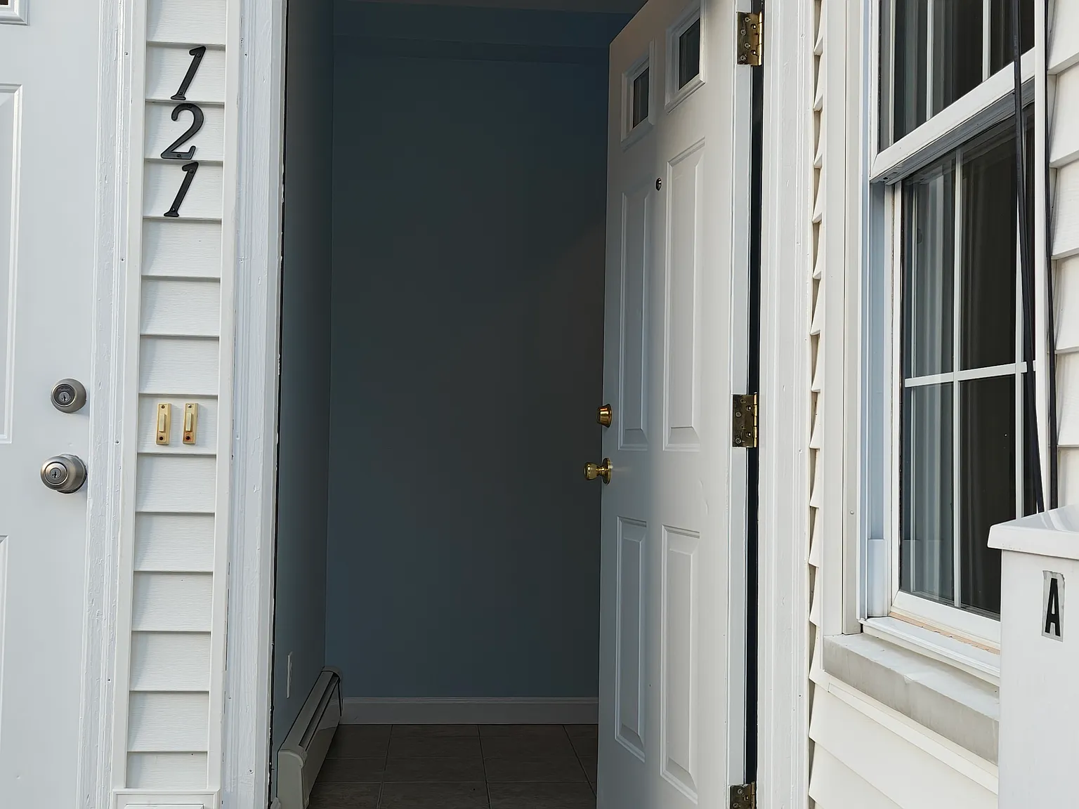 1 bed, 976 sqft, $2,000 — Photo 2