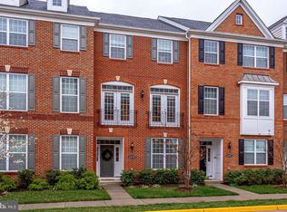 43009 Paris Gap Sq, Ashburn, VA 20148