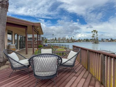 11 Mast Ct, Sacramento, CA, 95831