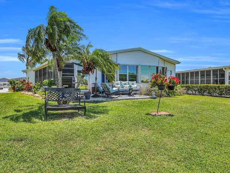 3416 Feriwinkle Ct — Photo 38
