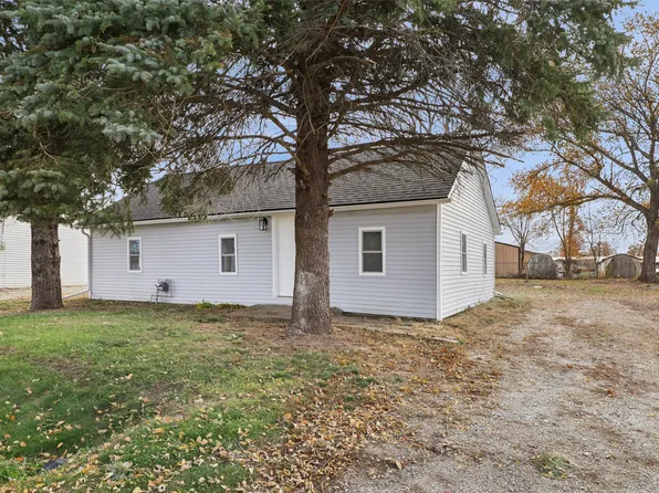 1784 B Ave, Knoxville, IA 50138