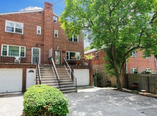 266 W 256th St, Bronx, NY 10471