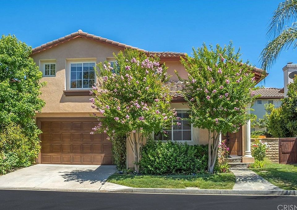 1st image of 3688 El Encanto Dr