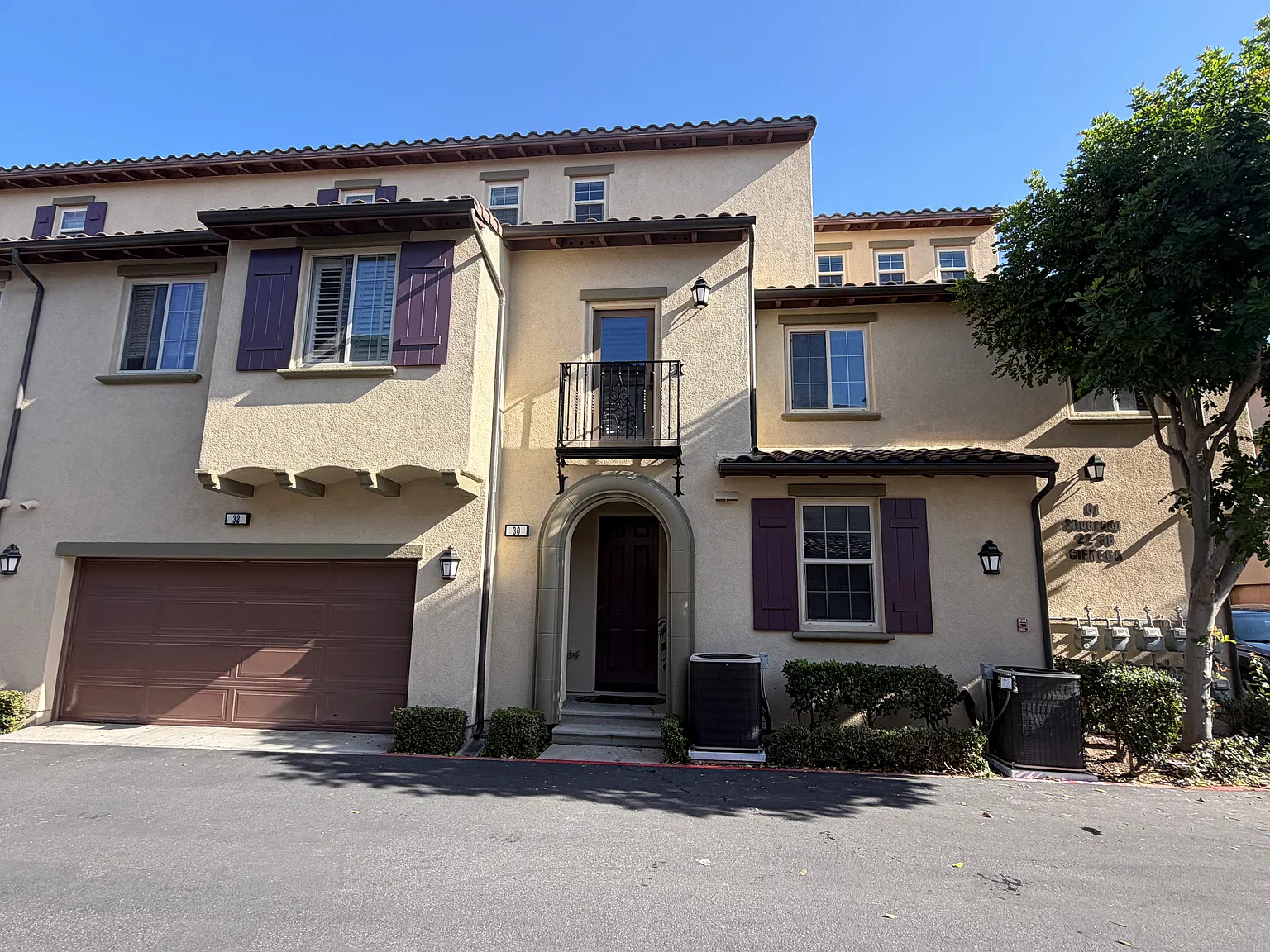 3 bed, 1617 sqft, $4,350 — Photo 1