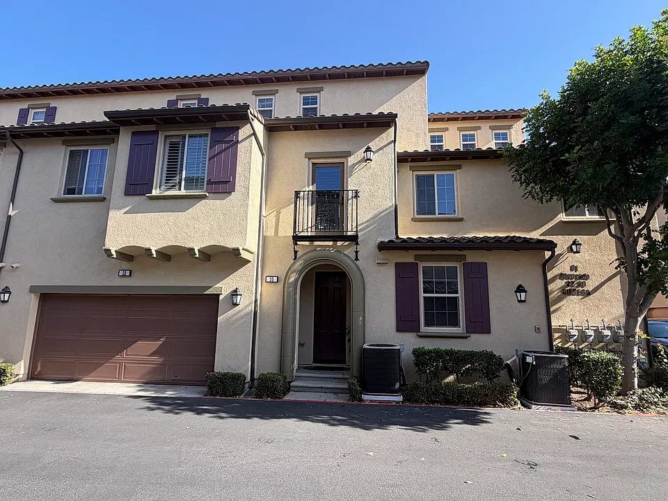 30 Cienega