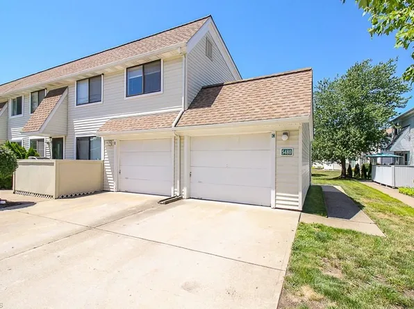 5480 Hampton Ct APT C, Willoughby, OH 44094