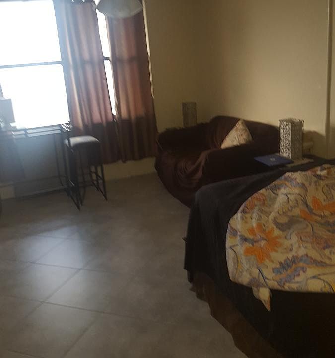 1st image of 18151 NE 31st Ct APT 2015
