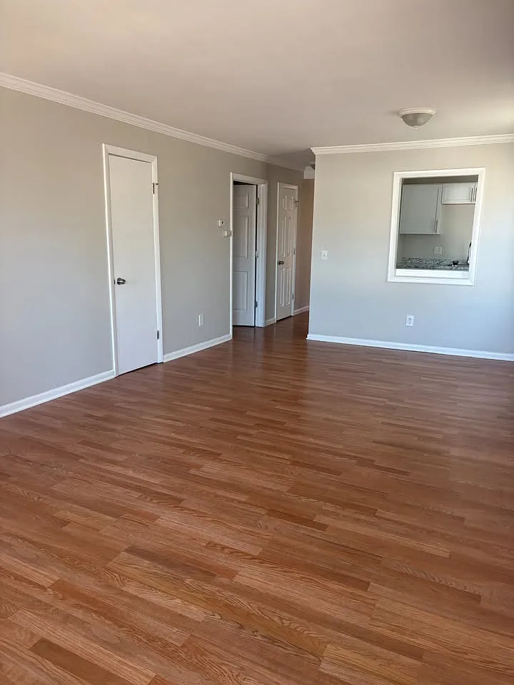 2 bed, 1.5 bath, $2,150 — Photo 2