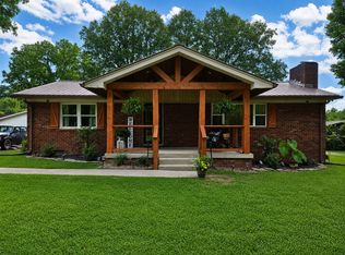 311 Chapman Chapel Rd, Pelham, TN 37366