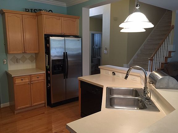 Stainless Apl & Island