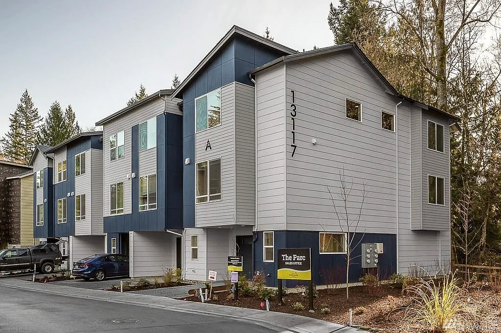 13117 3rd Ave SE — Photo 2