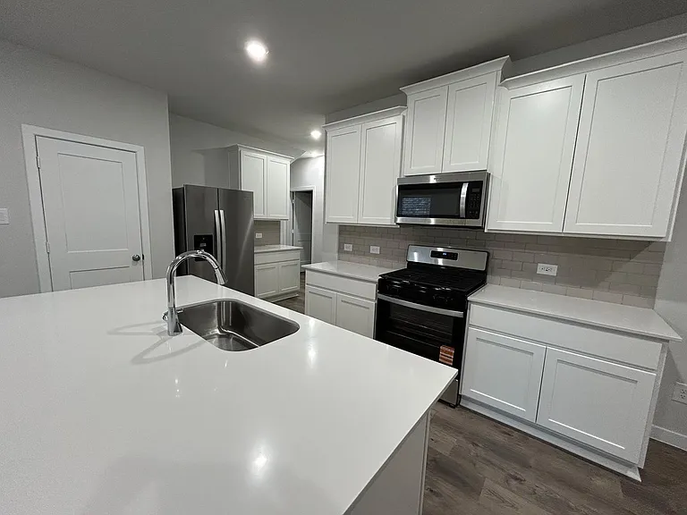 7914 Alset Dr — Photo 6