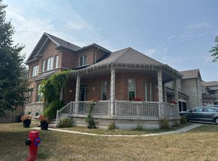 1139 Cenotaph Blvd, Newmarket, ON L3X 0A7