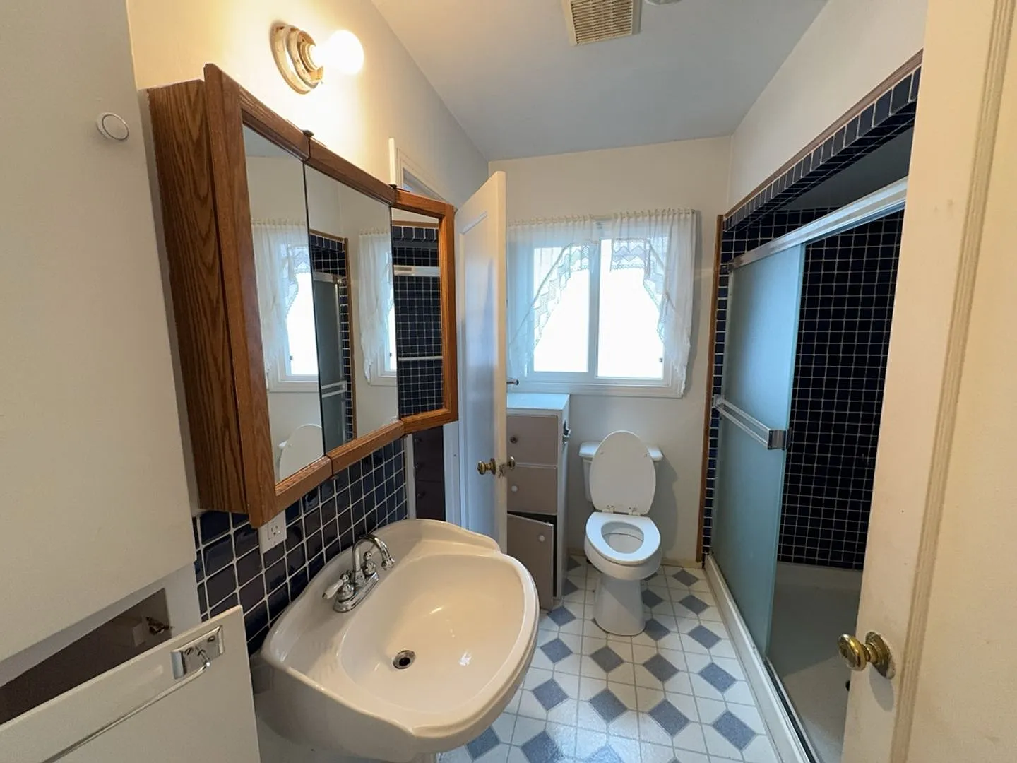 4029 Walnut PRM:Renee (2) — Photo 4