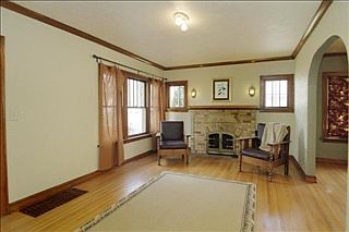 3rd image of 1340 Lakeway Ave