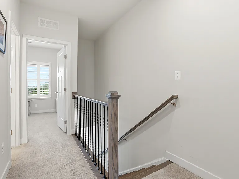 4915 Crest View Dr — Photo 26