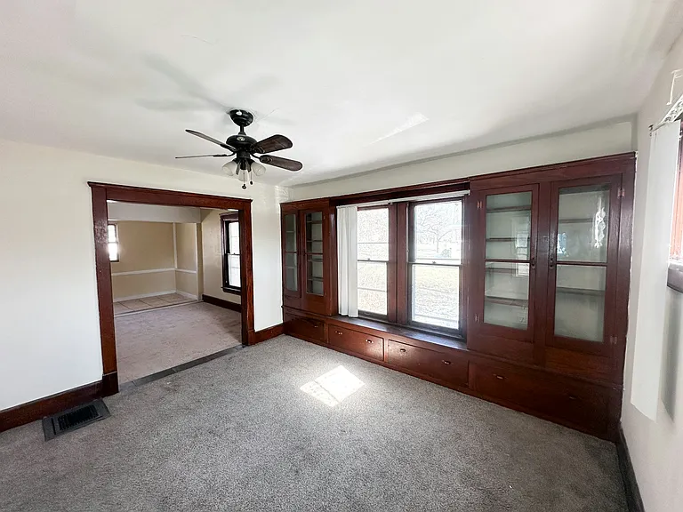 14812 Westropp Ave — Photo 7