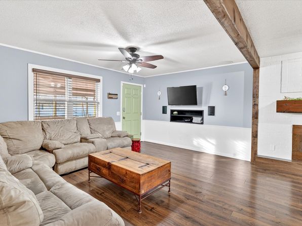 1108 N Hillcrest Ave