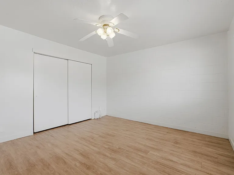 Grandview Manor — Photo 20