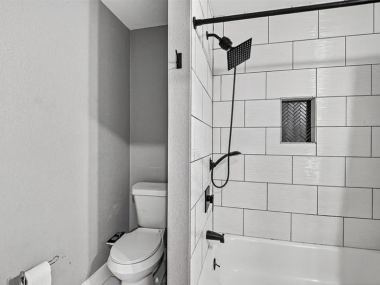 1206 Riggs Rd — Photo 30
