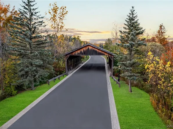 5173 Country Club Trl #11, Lewiston, NY 14092