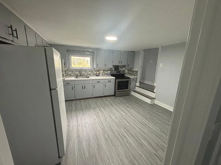 928 & 930 Main St #1 — Photo 10