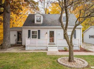 102 Ember Ln, East Peoria, IL 61611