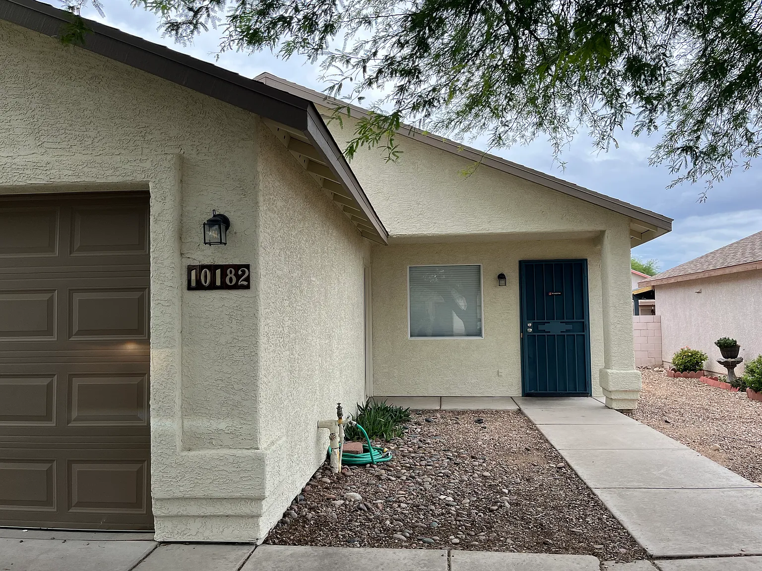 3 bed, 1024 sqft, $1,650 — Photo 3