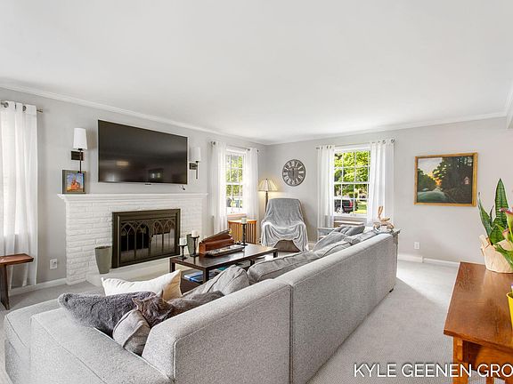 4th image of 311 W 31st St