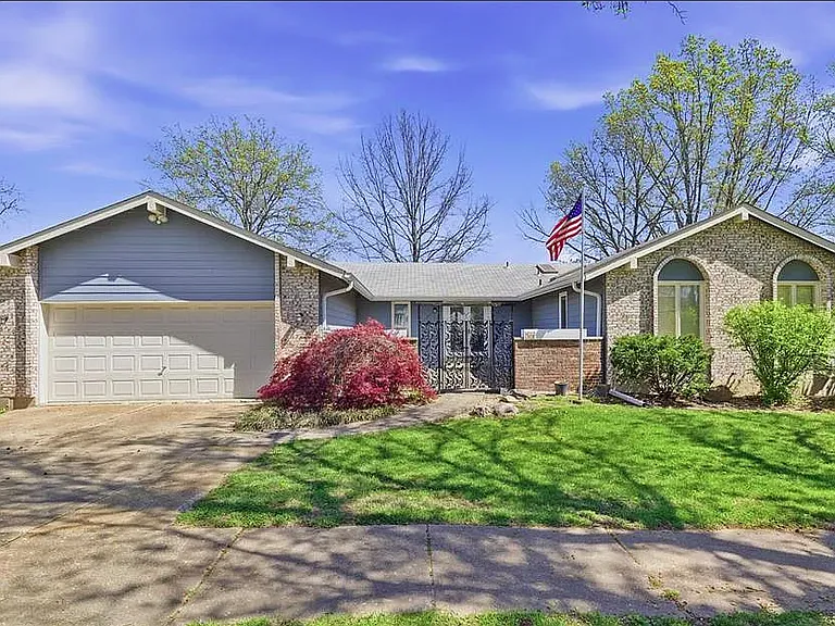 740 Penny Ct — Photo 2