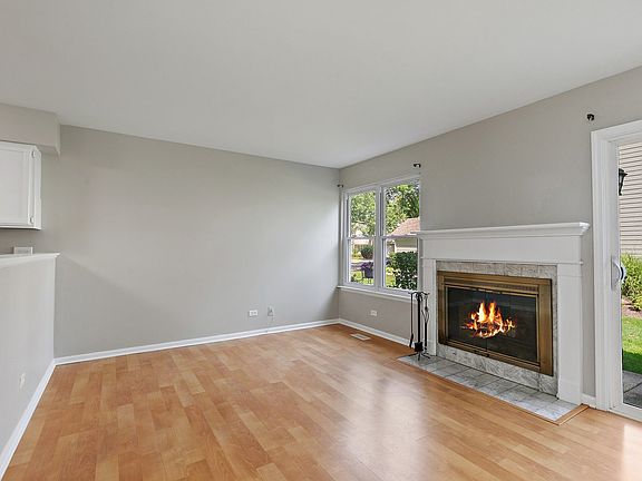 5th image of 154 W Hamilton Dr