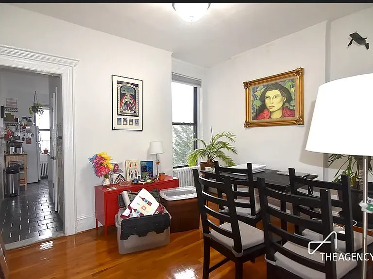 139 Russell St #2R — Photo 5