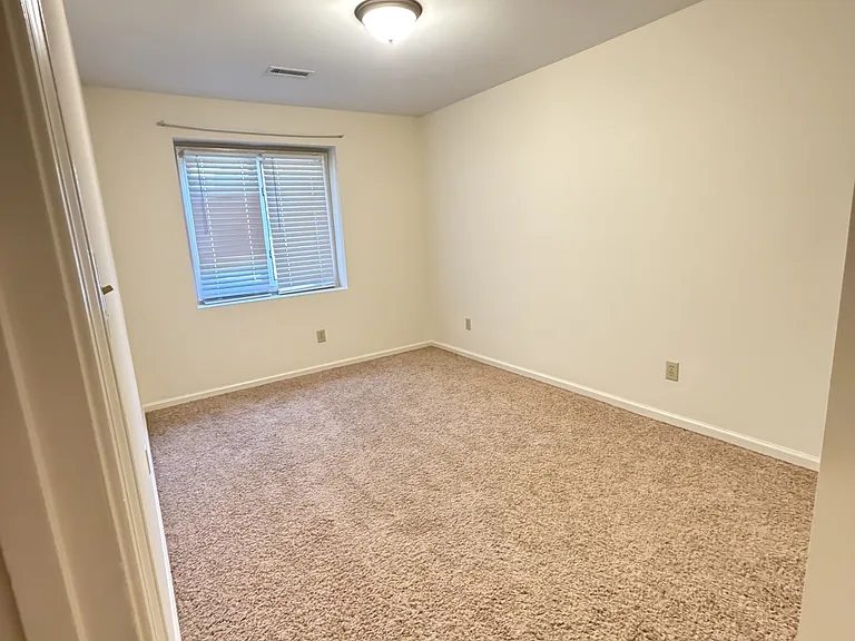 3263 Carlyle Dr NW — Photo 13