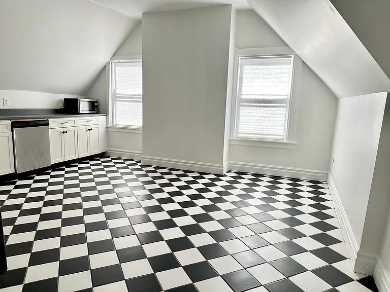 2327 Upland Pl #3 — Photo 6
